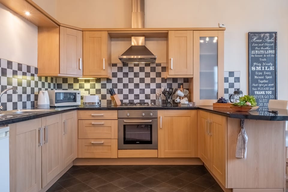 First floor: Kitchen