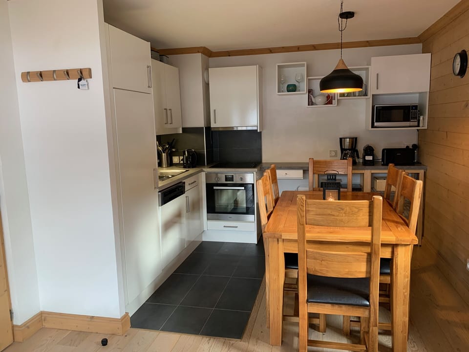 Kitchen/dining area