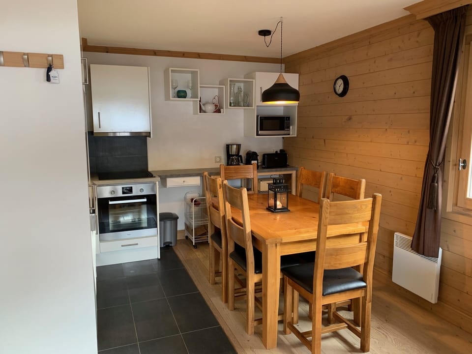 Kitchen/dining area
