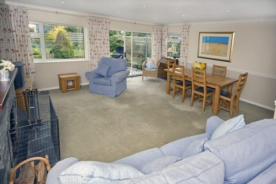 Sitting Room looking towards Patio