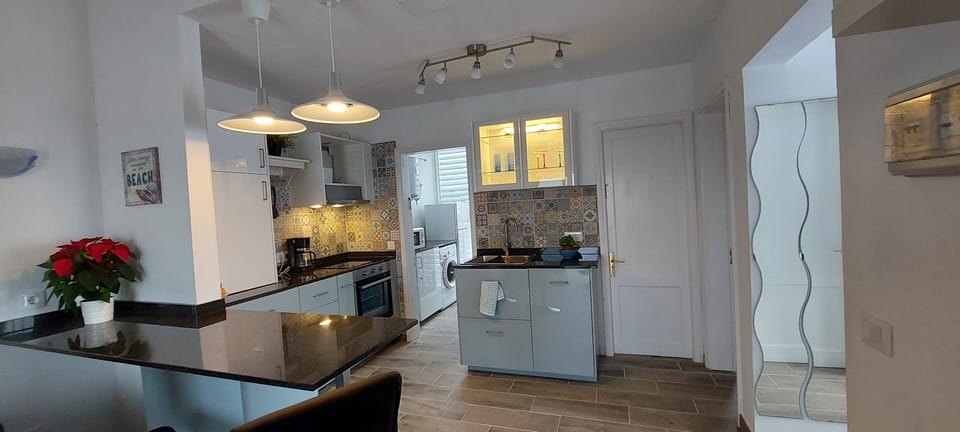 Fully Equipped Kitchen with Dishwasher