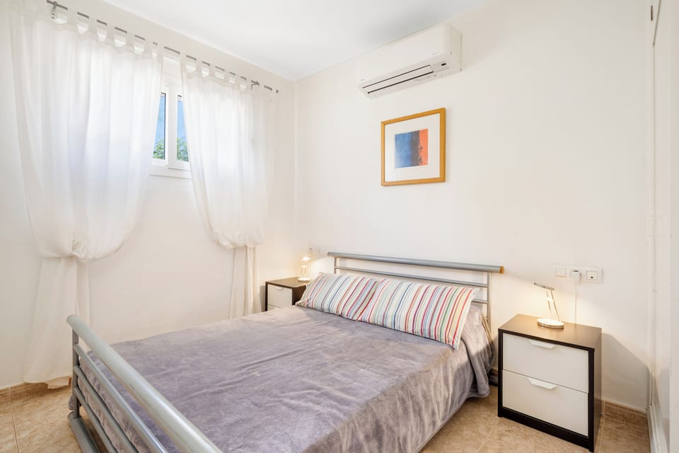 Downstairs double bedroom