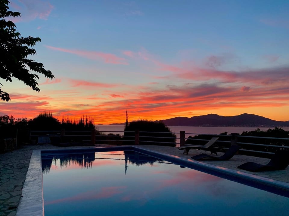 Vue piscine - îles sanguinaires