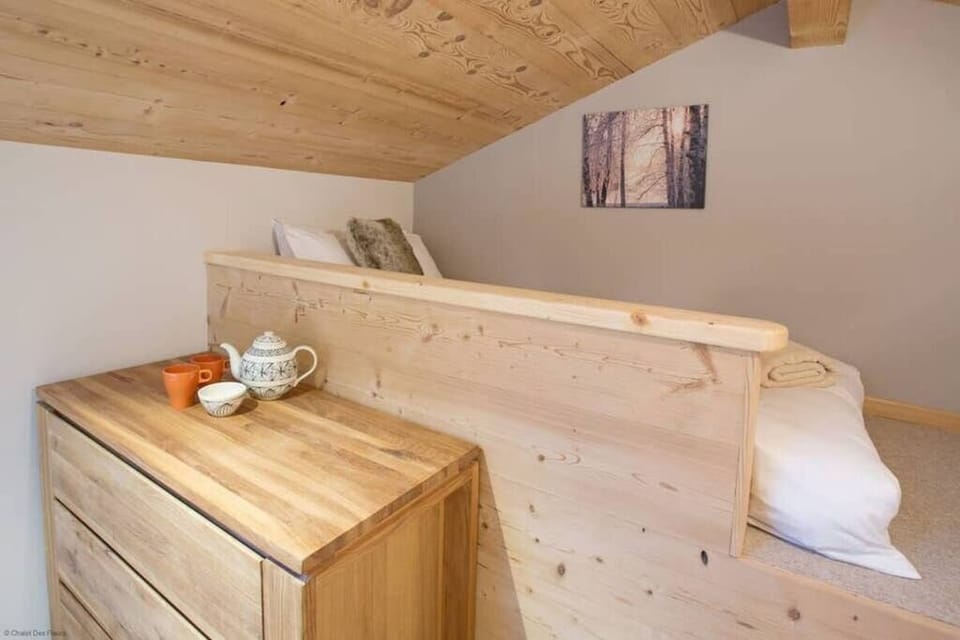 Bedroom 3 - single bed on the mezzanine