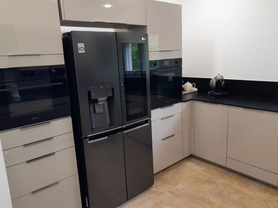 Modern kitchen