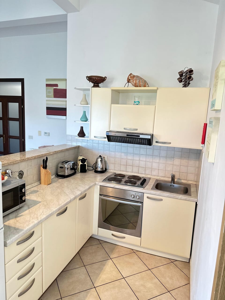 Well-equipped kitchen