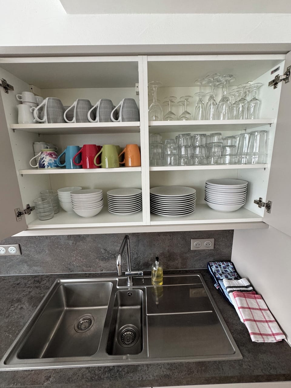 Crockery and glasses