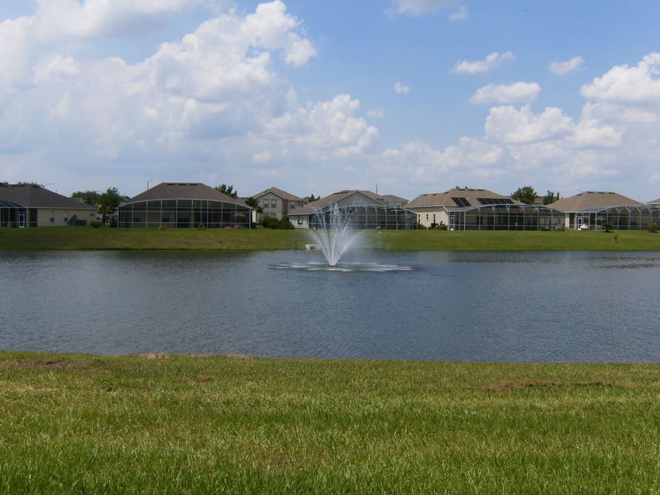 Uninterrupted views of the Lake