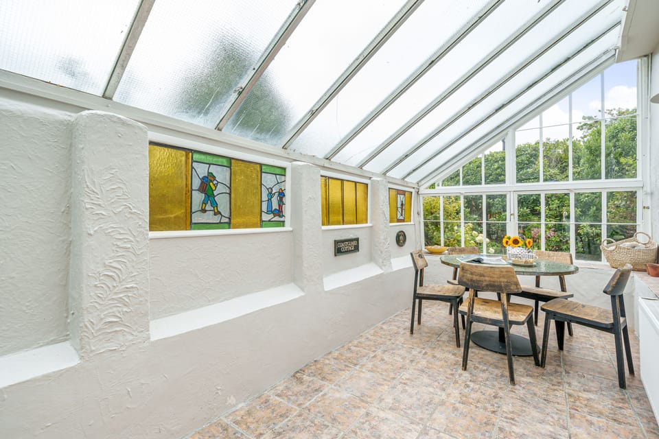 Albury House, Charmouth: The light and airy conservatory