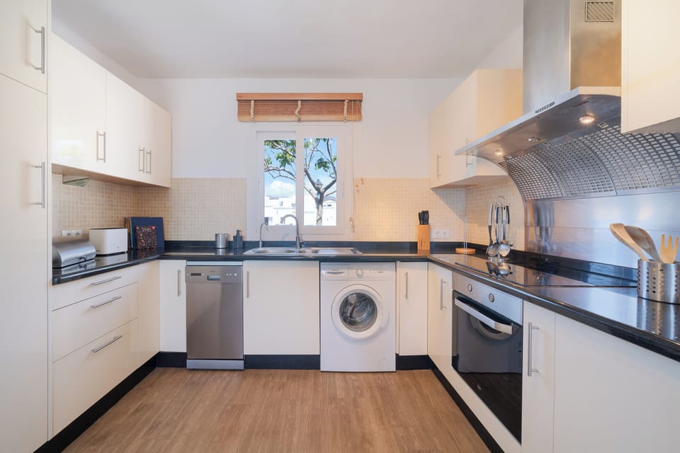 Kitchen apparels