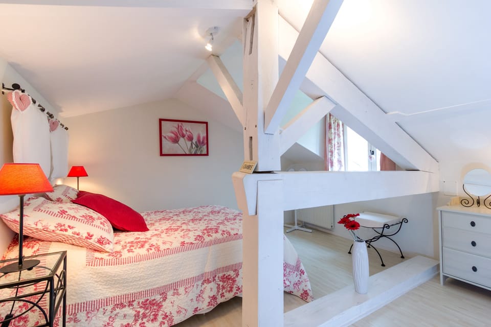 Bedroom 3 upper floor with air conditioning