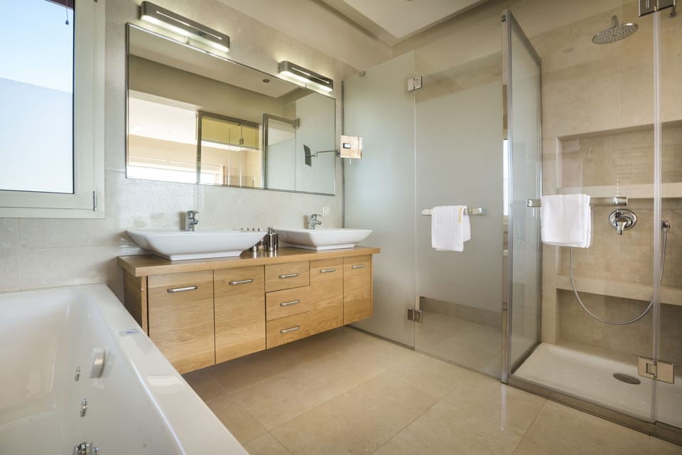Bathroom of master bedroom