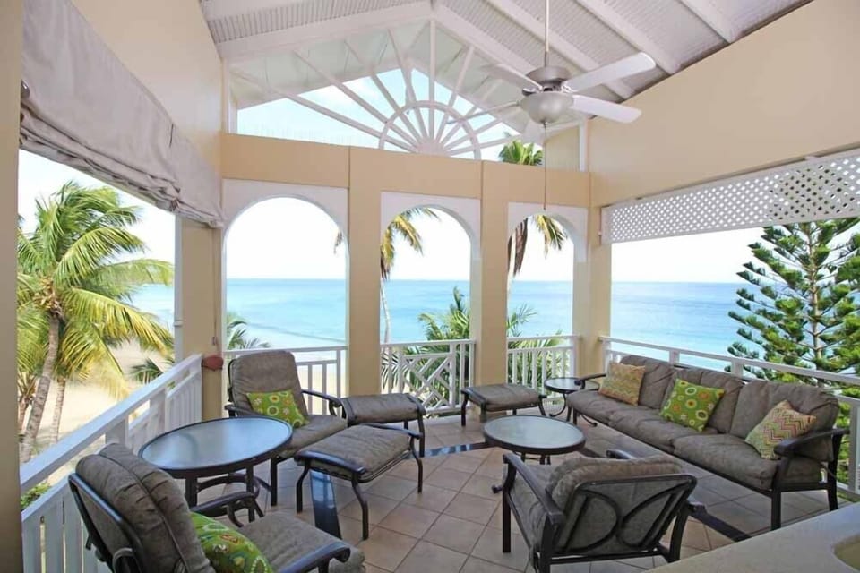 balcony with views along Grafton beach