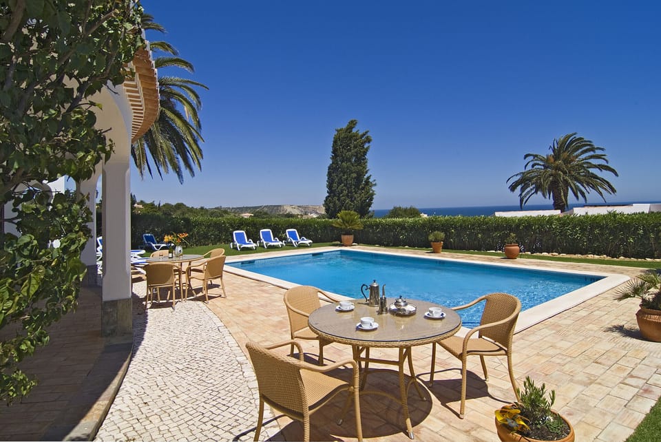 Villa Camena: From the garden with the private pool you have a beautiful sea view, at the same time you are protected by a hedge from wind and foreign views.