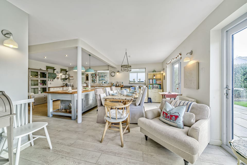 Open plan kitchen/living/dining