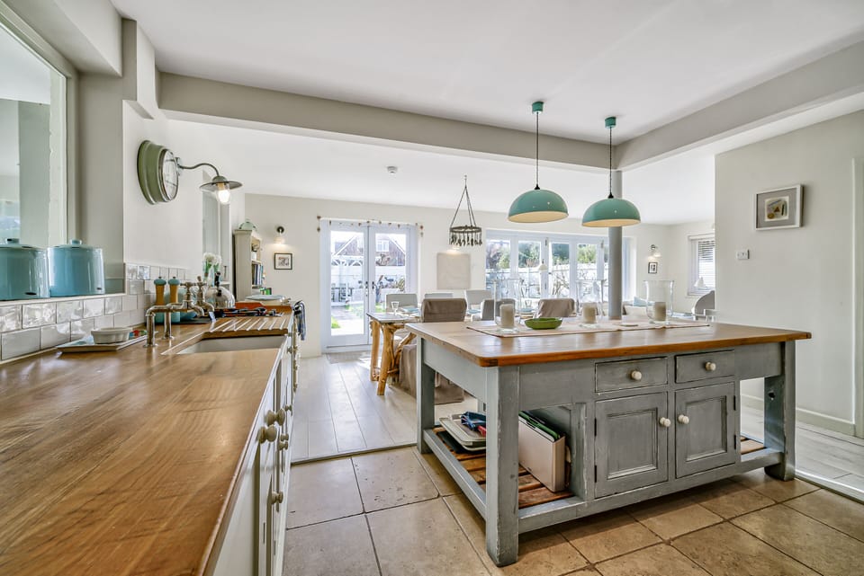 Open plan kitchen/living/dining