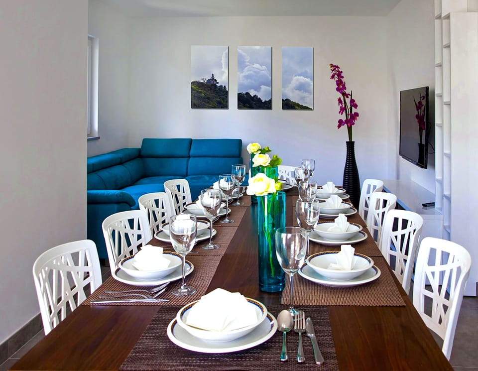 Dinning room- Livingroom