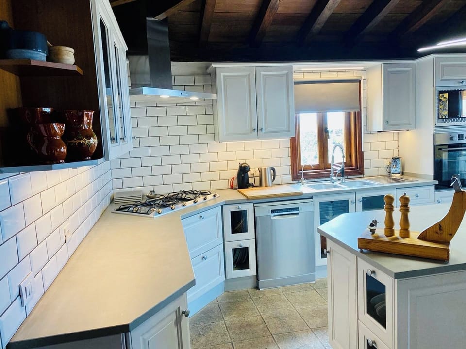 Kitchen area.