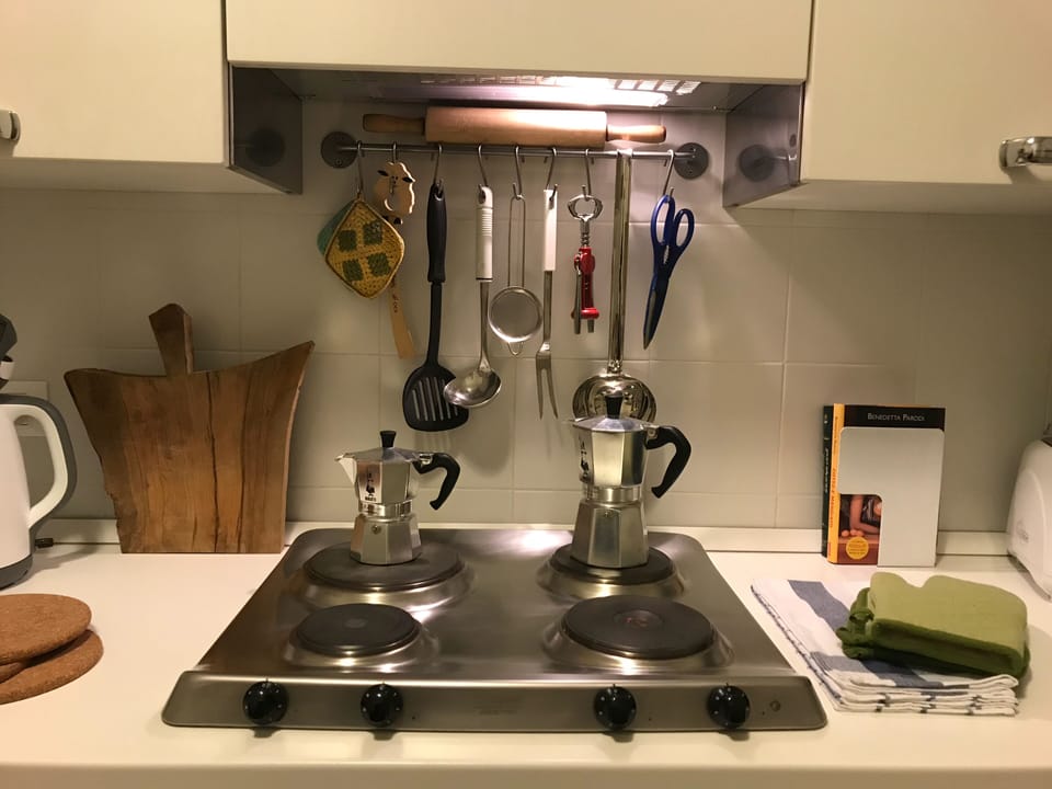 Electric cooking plates in the kitchen