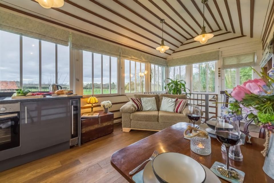 The Signal Box, Melton Constable: Open-plan living space