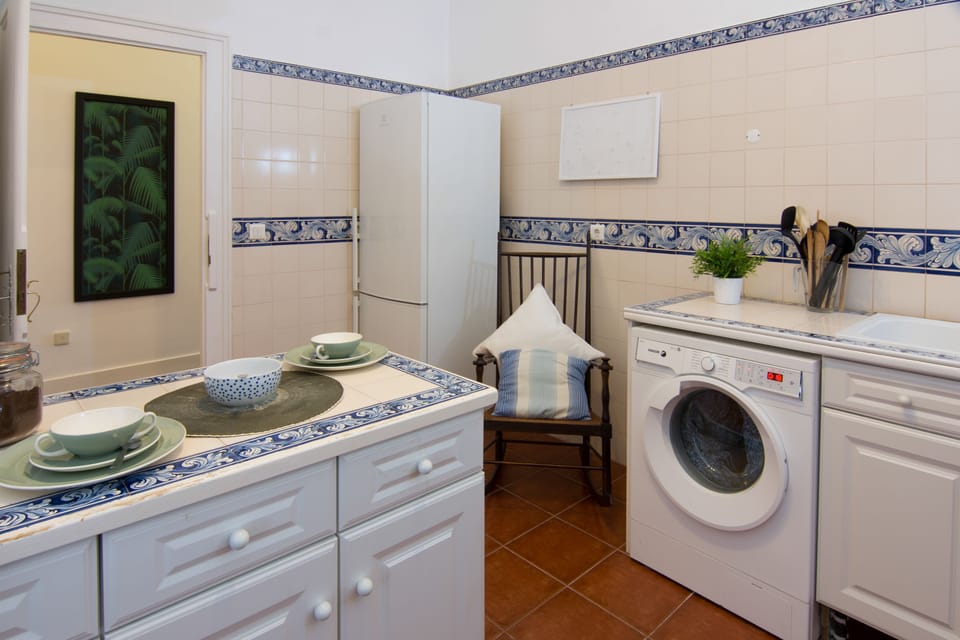 Large kitchen with all appliances