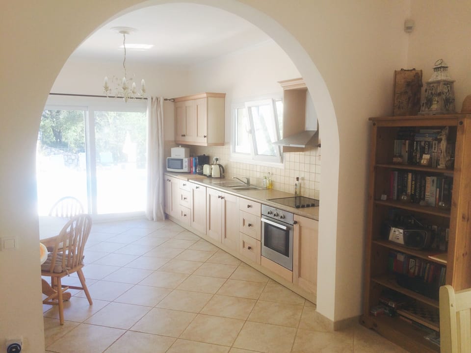 Kitchen area overlooking pool