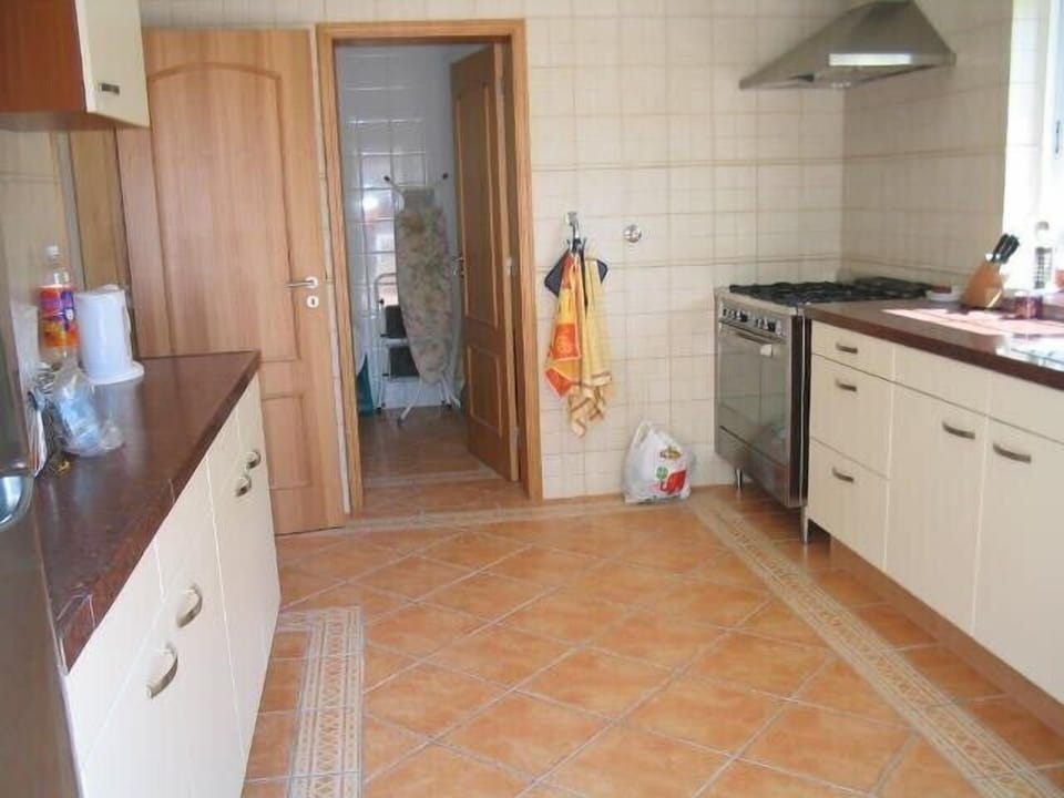 Villa Vivenda, kitchen