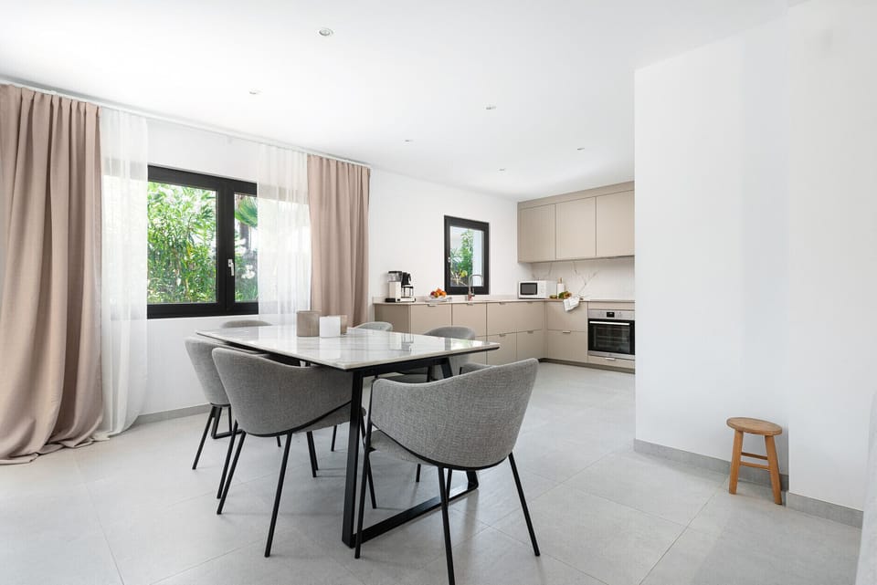spaciuos kitchen