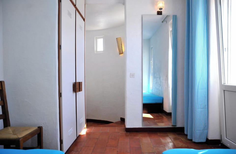 bedroom B