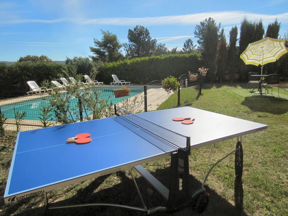 The tennis table is for one to four players