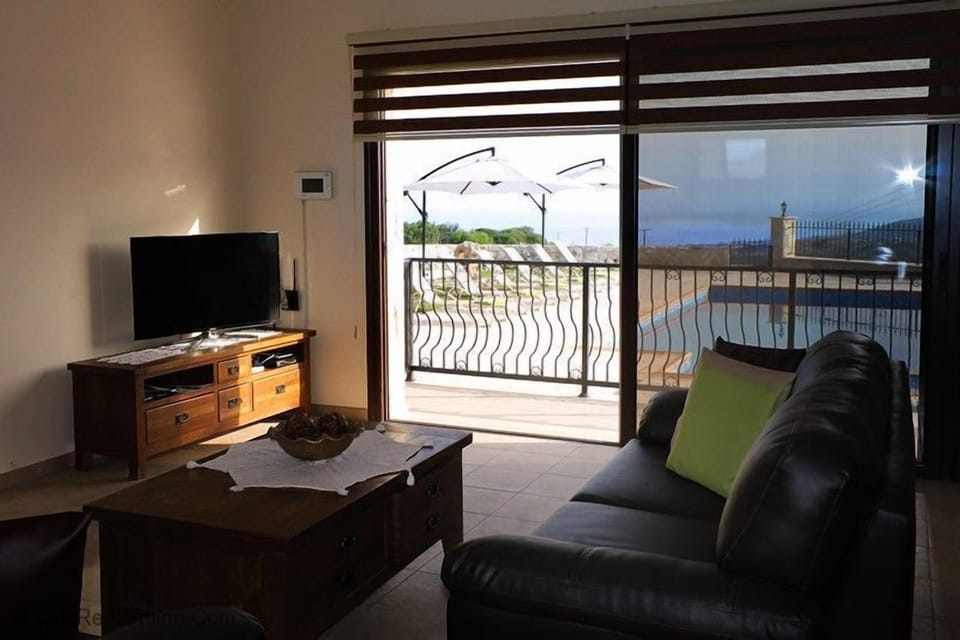 Smart TV & a View!