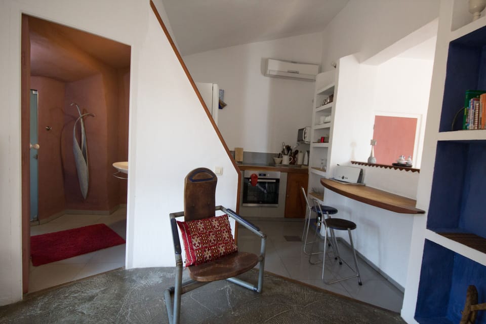 bathroom & Kitchen
