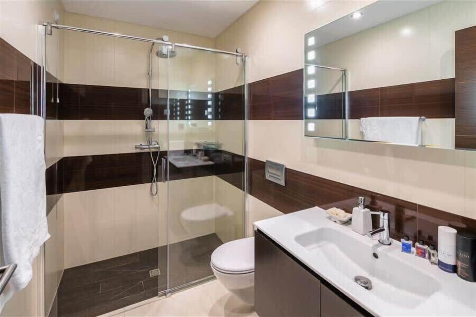 En suite shower room