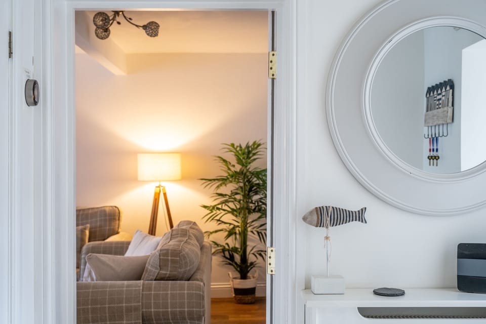 Ground floor: Hallway to sitting room