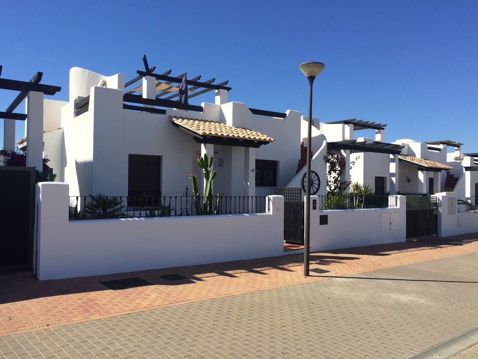 Front of villa very Spanish!