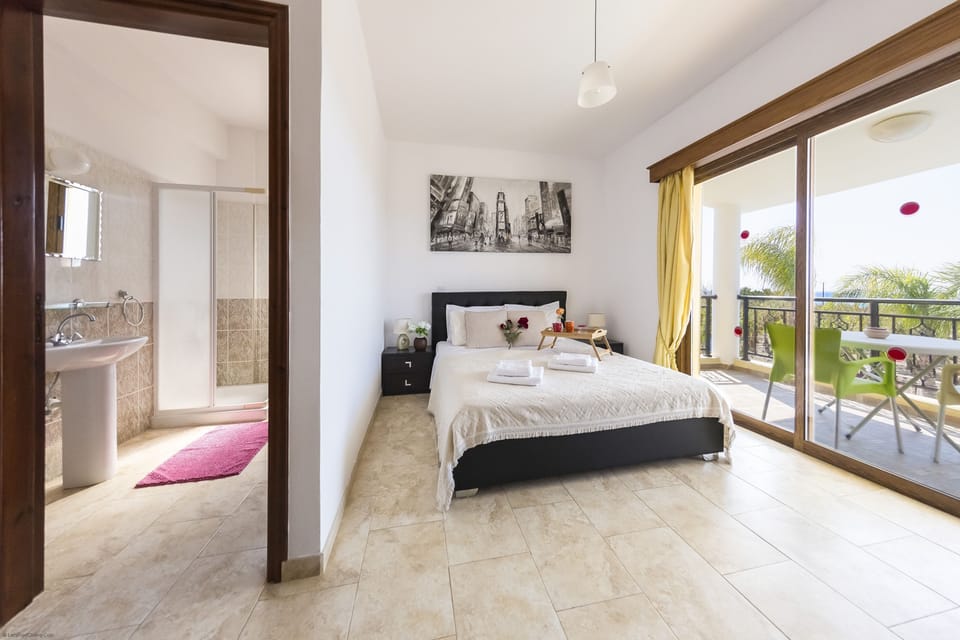 Master Bedroom Suite