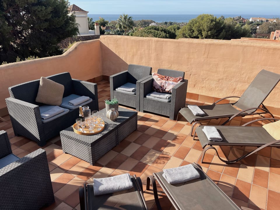 Chill area with 360’ degrees views