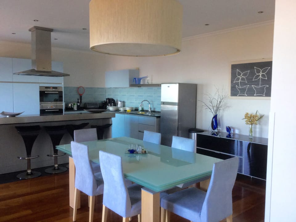 Kitchen and dining area