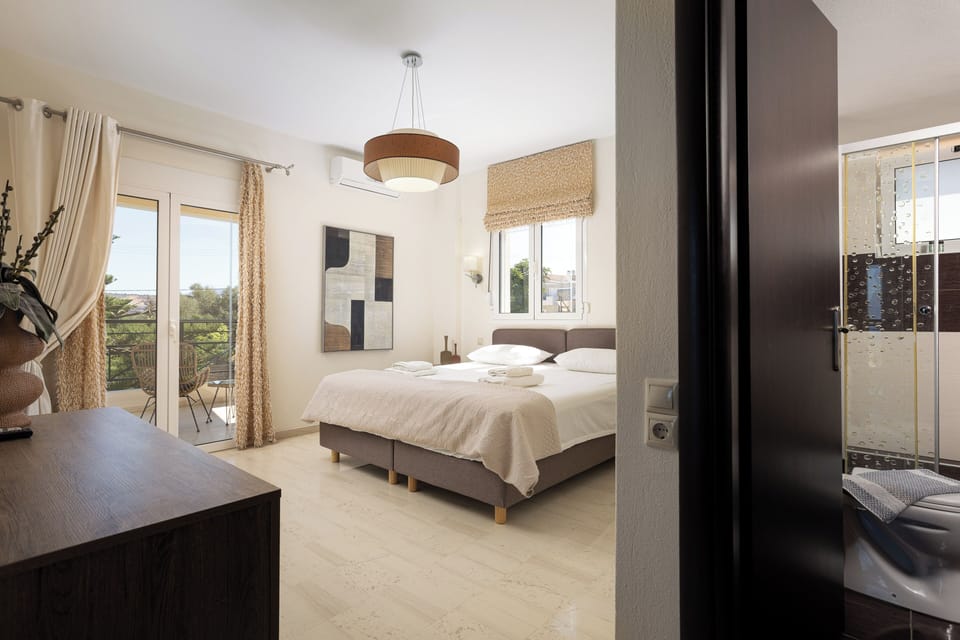 Ensuite bedroom on the first floor.