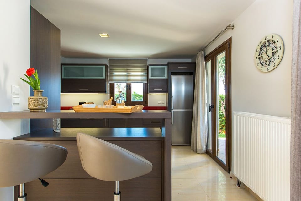 Open-plan design, tasteful decoration and all contemporary amenities!