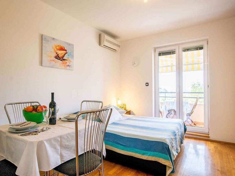 living/bedroom