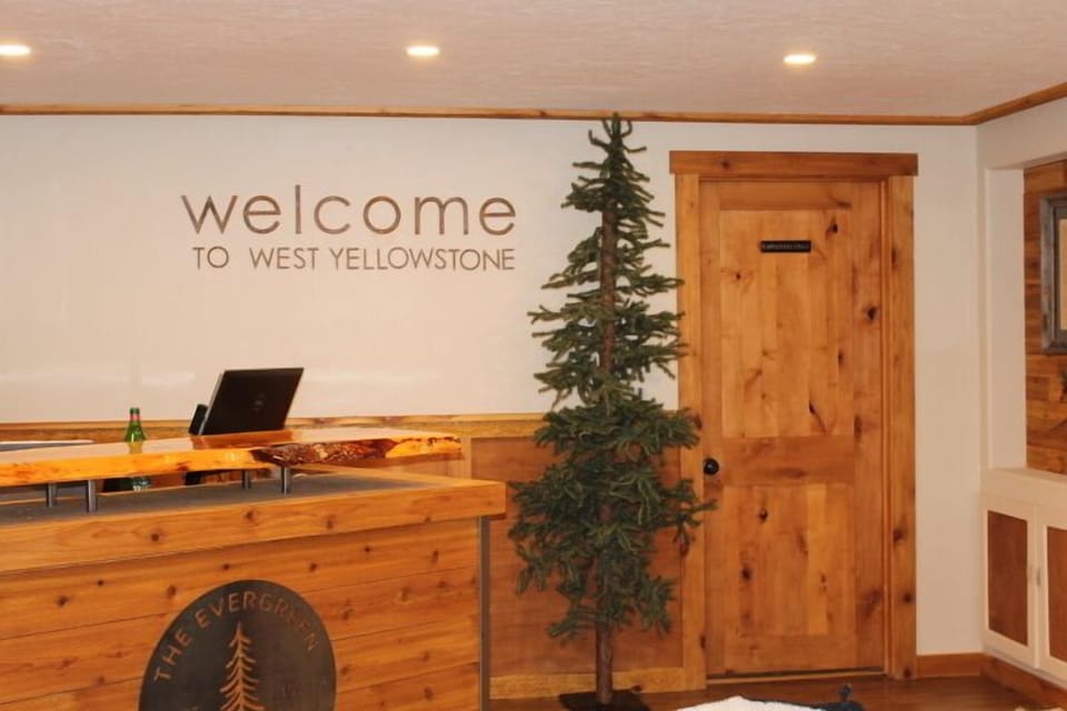 The Evergreen Motel in West Yellowstone
