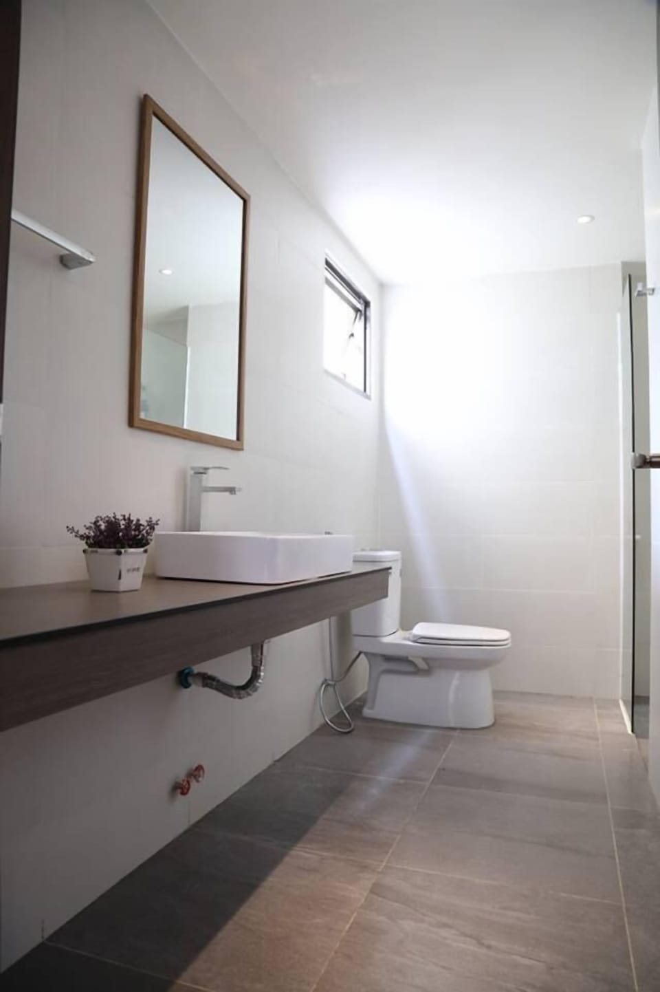 Shower, free toiletries, hair dryer, slippers