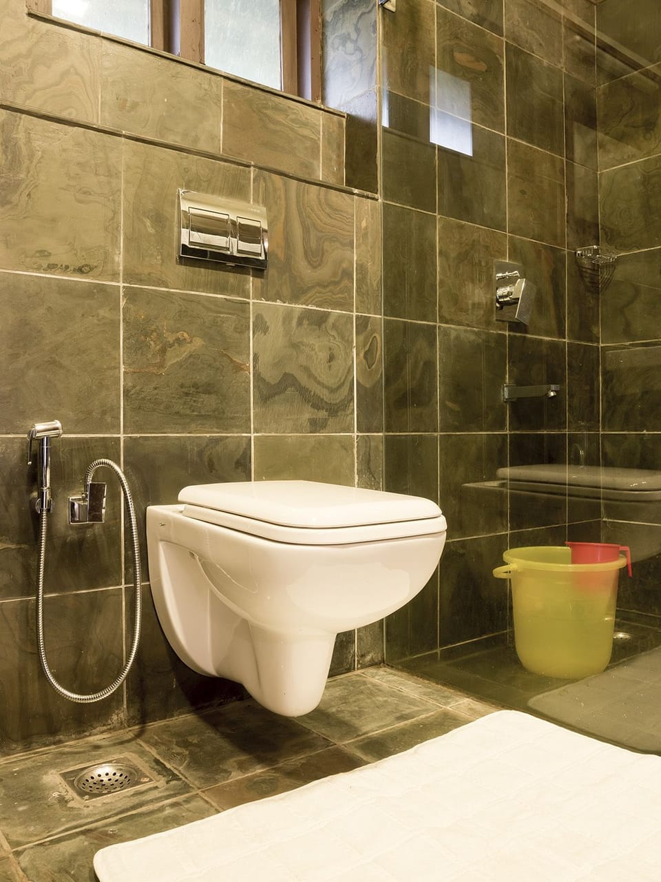 Luxury Cottage, 1 King Bed, Non Smoking, Mountain View | Bathroom | Shower, rainfall showerhead, designer toiletries, hair dryer