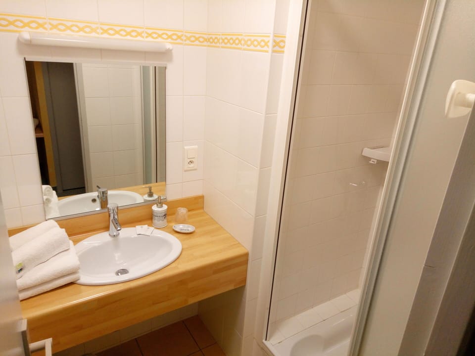 Suite, Ensuite, Garden View (Chambre " Familiale ") | Bathroom