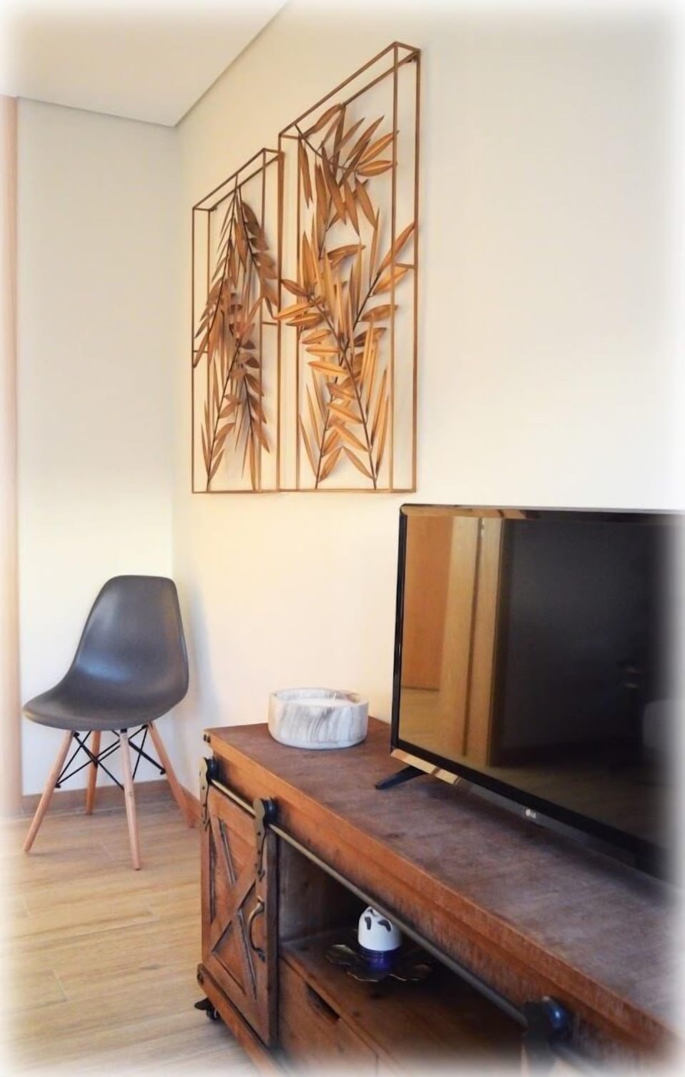 Apartment, 3 Bedrooms | Television