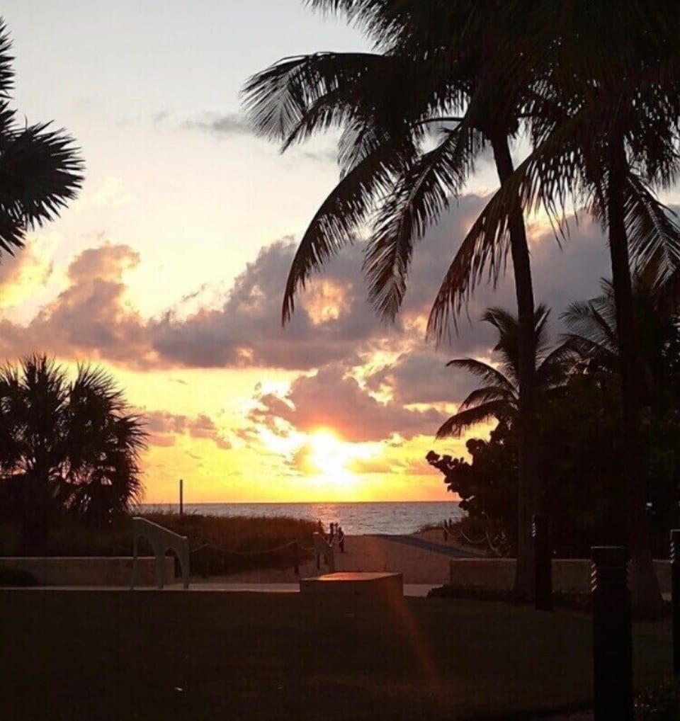 Sunrise in Beautiful Pompano Beach