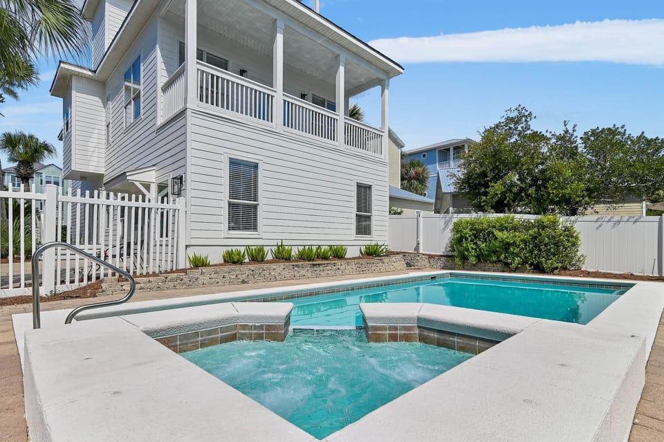 2-tier large resort pool