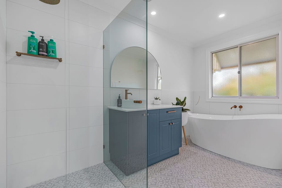 Main Bathroom Downstairs