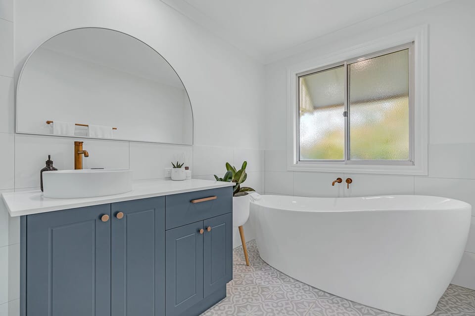 Main Bathroom Downstairs